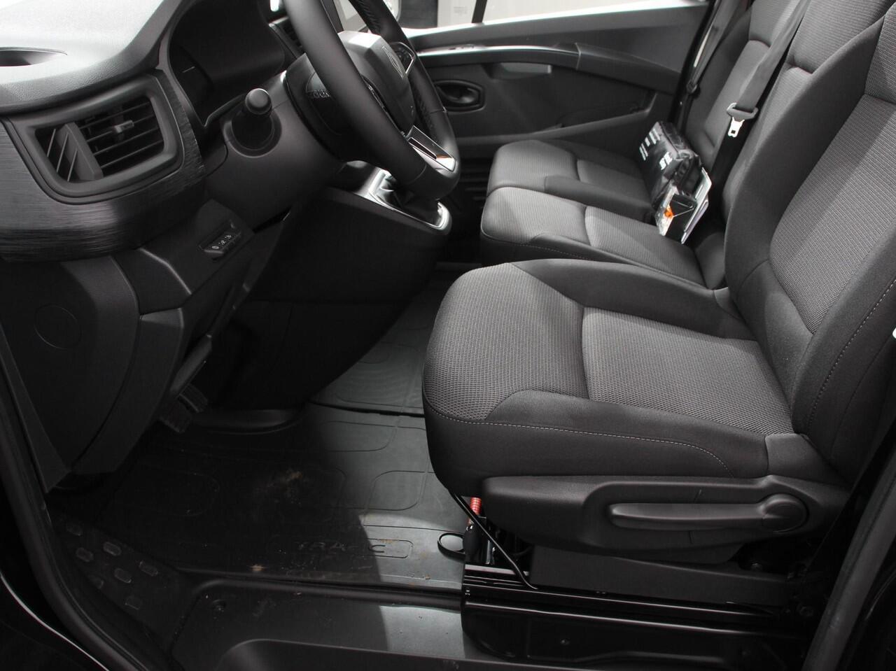 Renault TRAFIC 2.0 150PK L2H1 Advance Navigatie Airco Lichtmetalen velgen Trekhaak Camera Parkeer sensoren