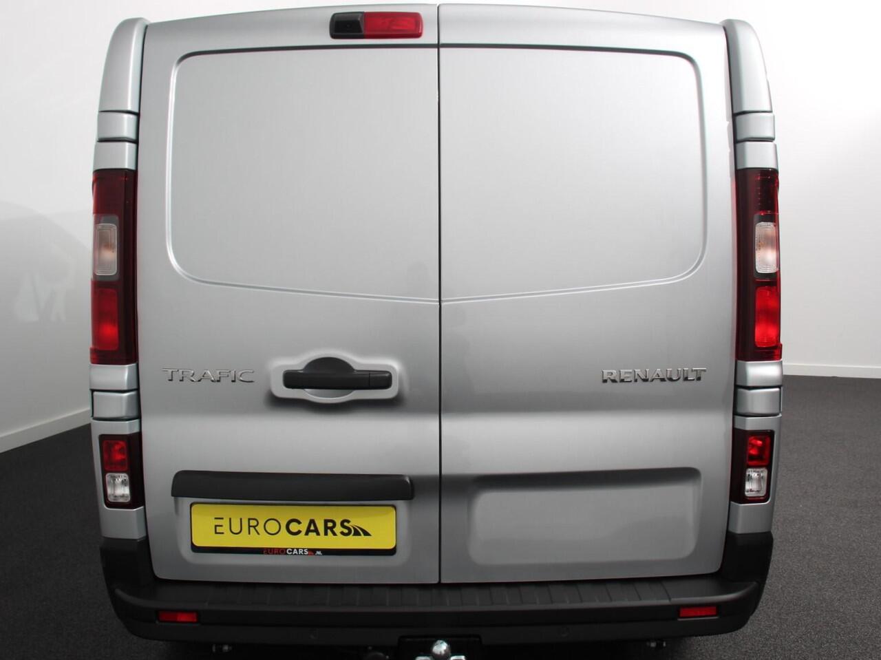 Renault TRAFIC 2.0 Blue dCi 110 T30 L2H1 Advance Navigatie bluetooth DAB Camera Airco Trekhaak Houten bekleding Lichtmetalen velgen