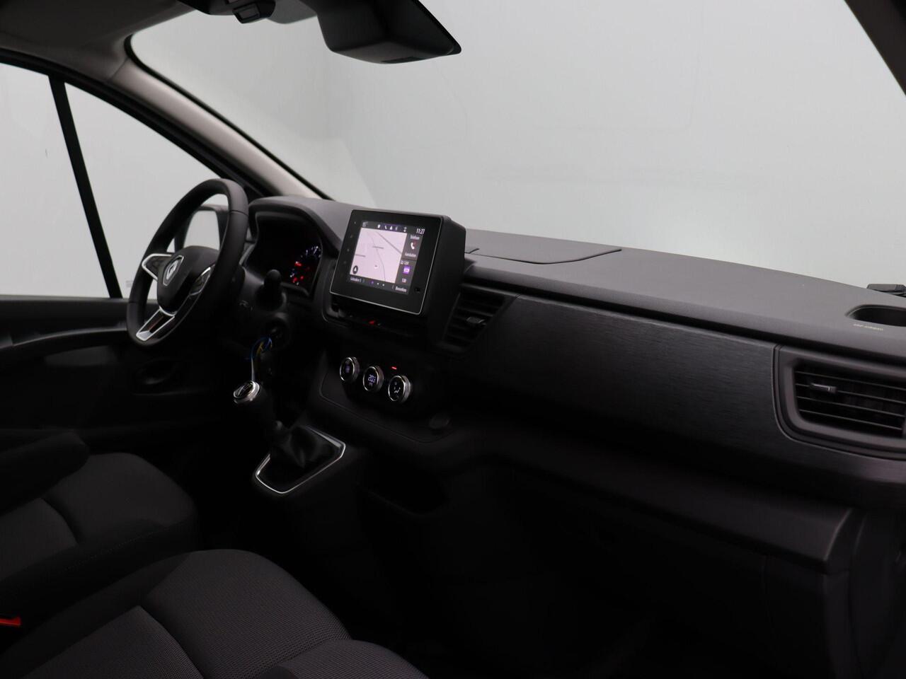 Renault TRAFIC 2.0 dCi 130pk T30 L2H1 DC Advance | BPM Voordeel | Hoge korting | Lage rente | Direct rijden | Vol opties |