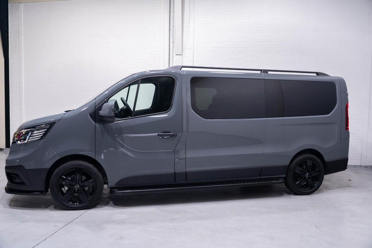 Renault TRAFIC 2.0 DCi 130 pk Dubbel Cabine Black&Grey Airco, Camera, 18" LMV, Spoiler V+A, LED Koplampen, Zwarte Grille, 6-Zits