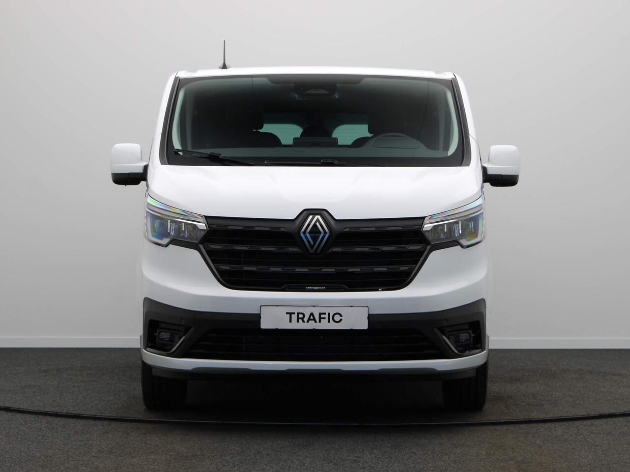 Renault TRAFIC 2.0 dCi EDC 170pk T29 L2H1 Extra DC | Anniversary | Sidebars | Zwarte logo's | Glasslook |