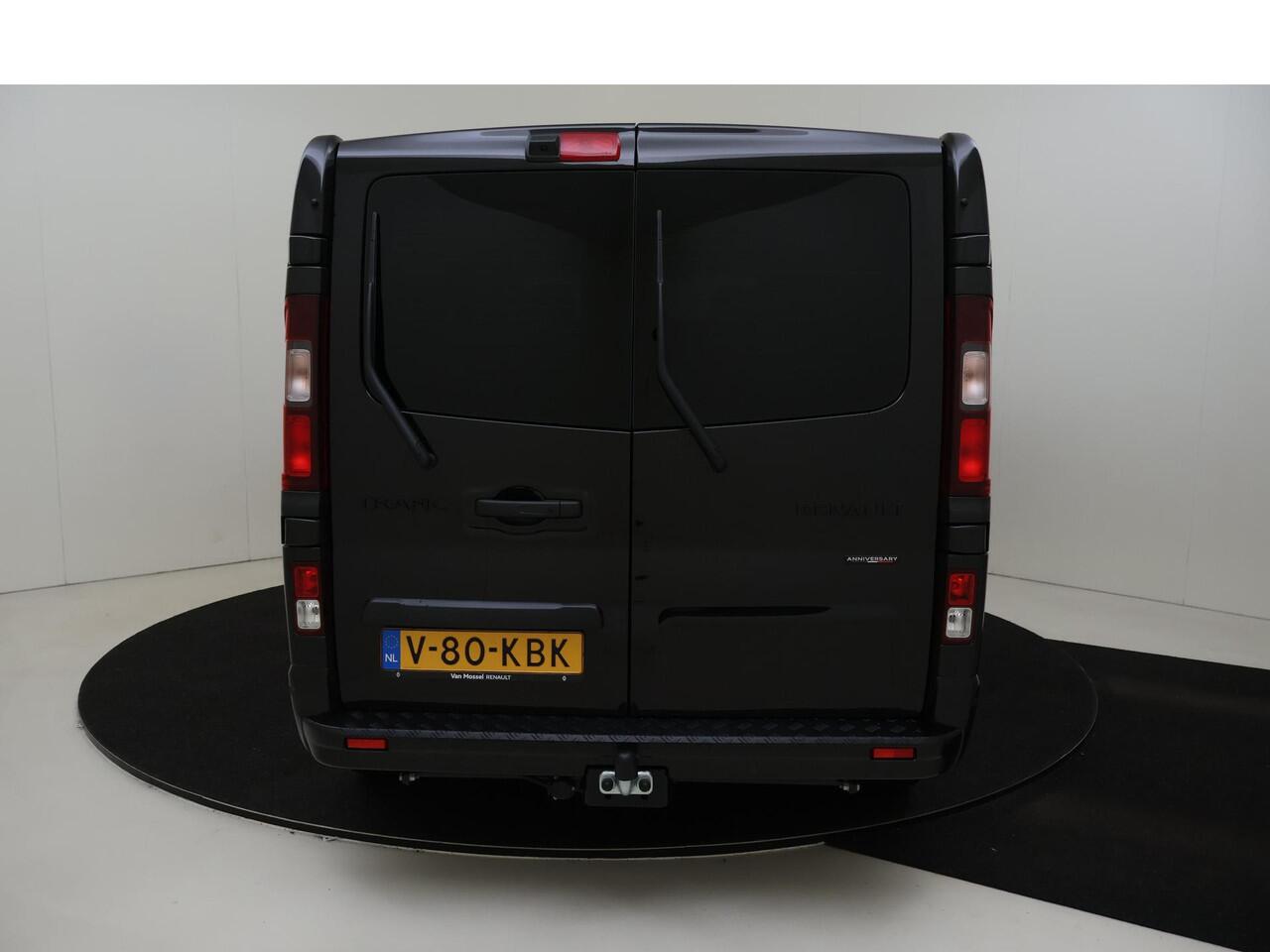 Renault TRAFIC 2.0 Blue dCi EDC 170 T29 L2H1 Extra DC Trekhaak | Navigatie | Betimmering | Achterraambeveiliging |