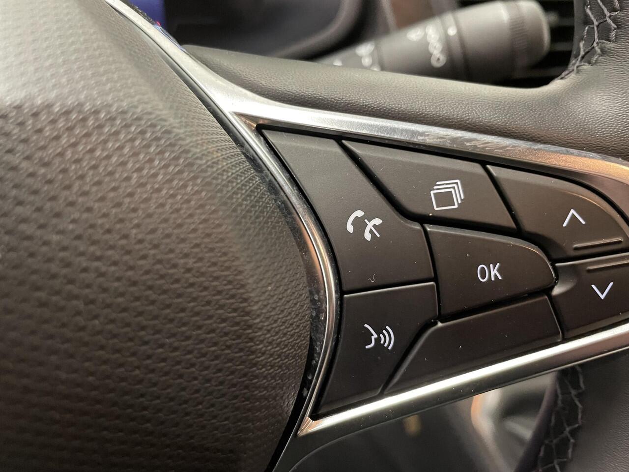 Renault TRAFIC 2.0 DCi 150pk T30 L2H1 Advance Navigatie Airco Lichtmetalen velgen Betimmering Trekhaak Camera Parkeer sensoren Dab