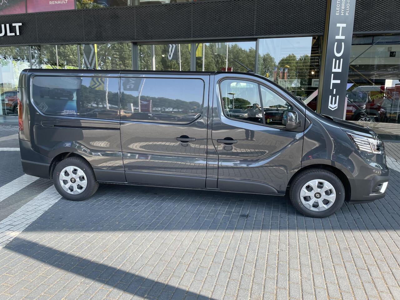 Renault TRAFIC 2.0 Blue dCi 130 T30 L2H1 Advance / Achteruitrij Camera / All Season Banden / Reservewiel / Houten Vloer /Side Bars