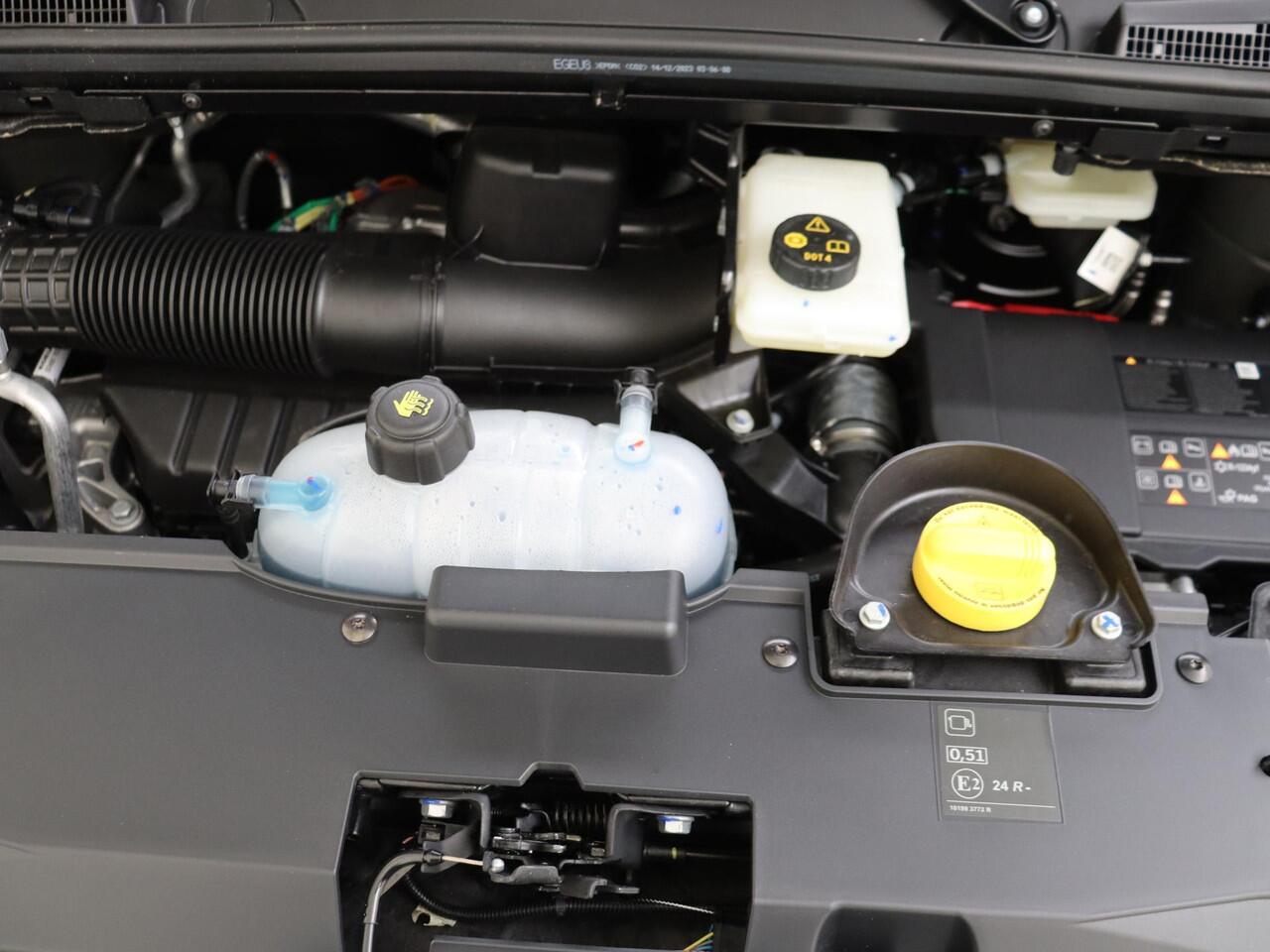 Renault TRAFIC 2.0 Blue dCi 110 T30 L2H1 Advance Lat om lat, houten vloer | Navigatie | Camera |