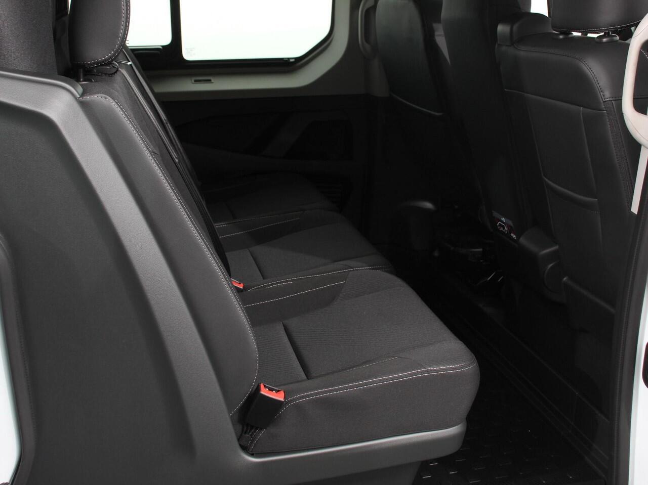 Renault TRAFIC 2.0 Blue dC1 150 EDC T29 L2H1 Extra Dubbele Cabine Navigatie Airco Lichtmetalen velgen Betimmering Trekhaak Camera Parkeer sensoren Dab