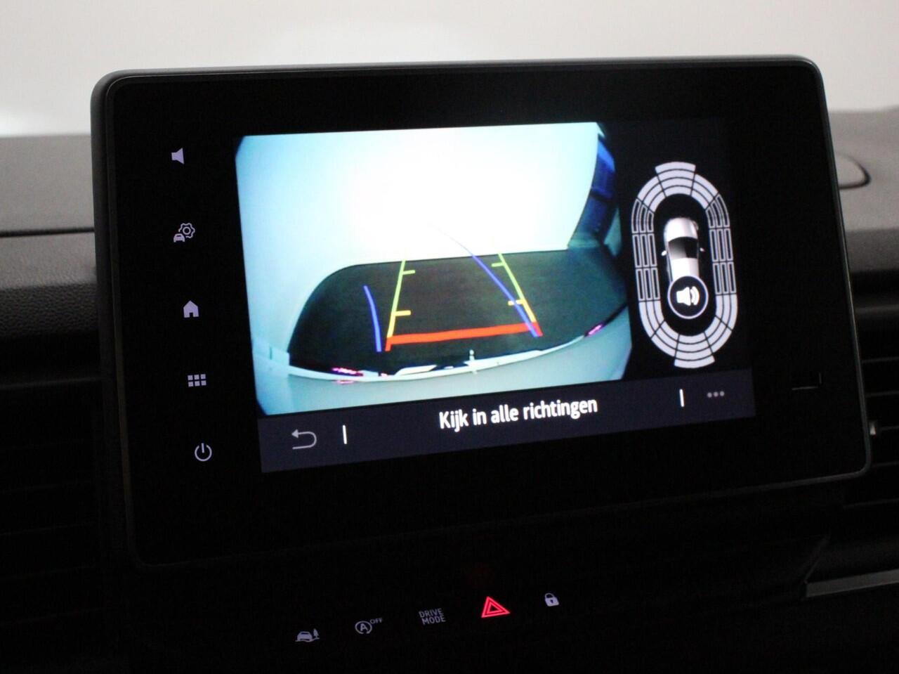 Renault TRAFIC 2.0 Blue dC1 150 EDC T29 L2H1 Extra Dubbele Cabine Navigatie Airco Lichtmetalen velgen Betimmering Trekhaak Camera Parkeer sensoren Dab