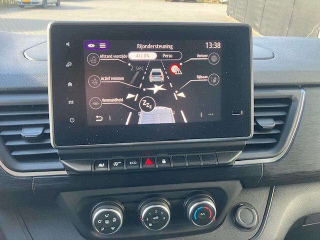 Renault TRAFIC 2.0 D 130pk L1H1 - Navi - Carplay/Android - Camera - sensoren v/a/zijkant - betimmering