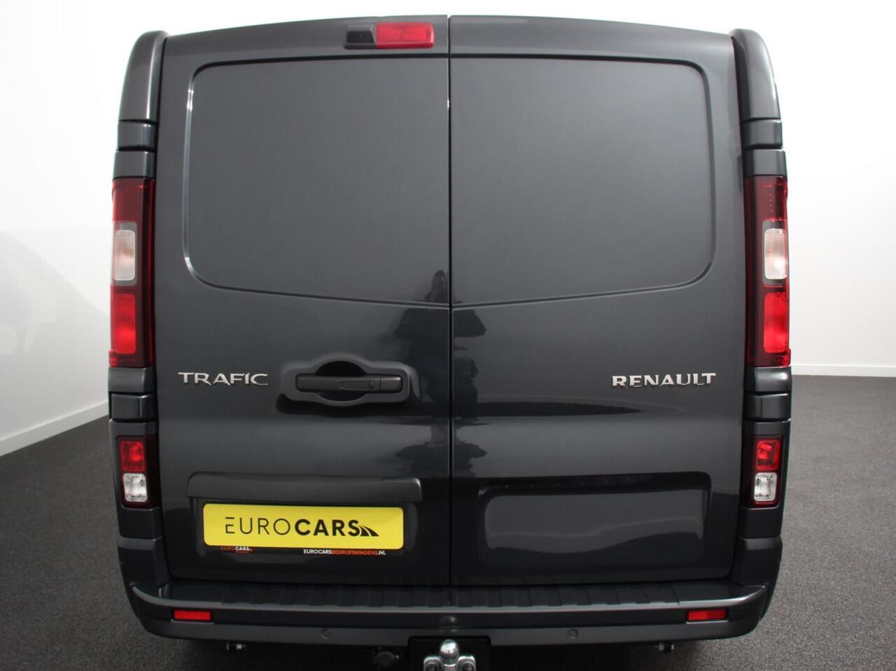 Renault TRAFIC 2.0 Blue dC1 150 EDC T29 L2H1 Extra Dubbele Cabine Navigatie Airco Lichtmetalen velgen Betimmering Trekhaak Camera Parkeer sensoren Dab