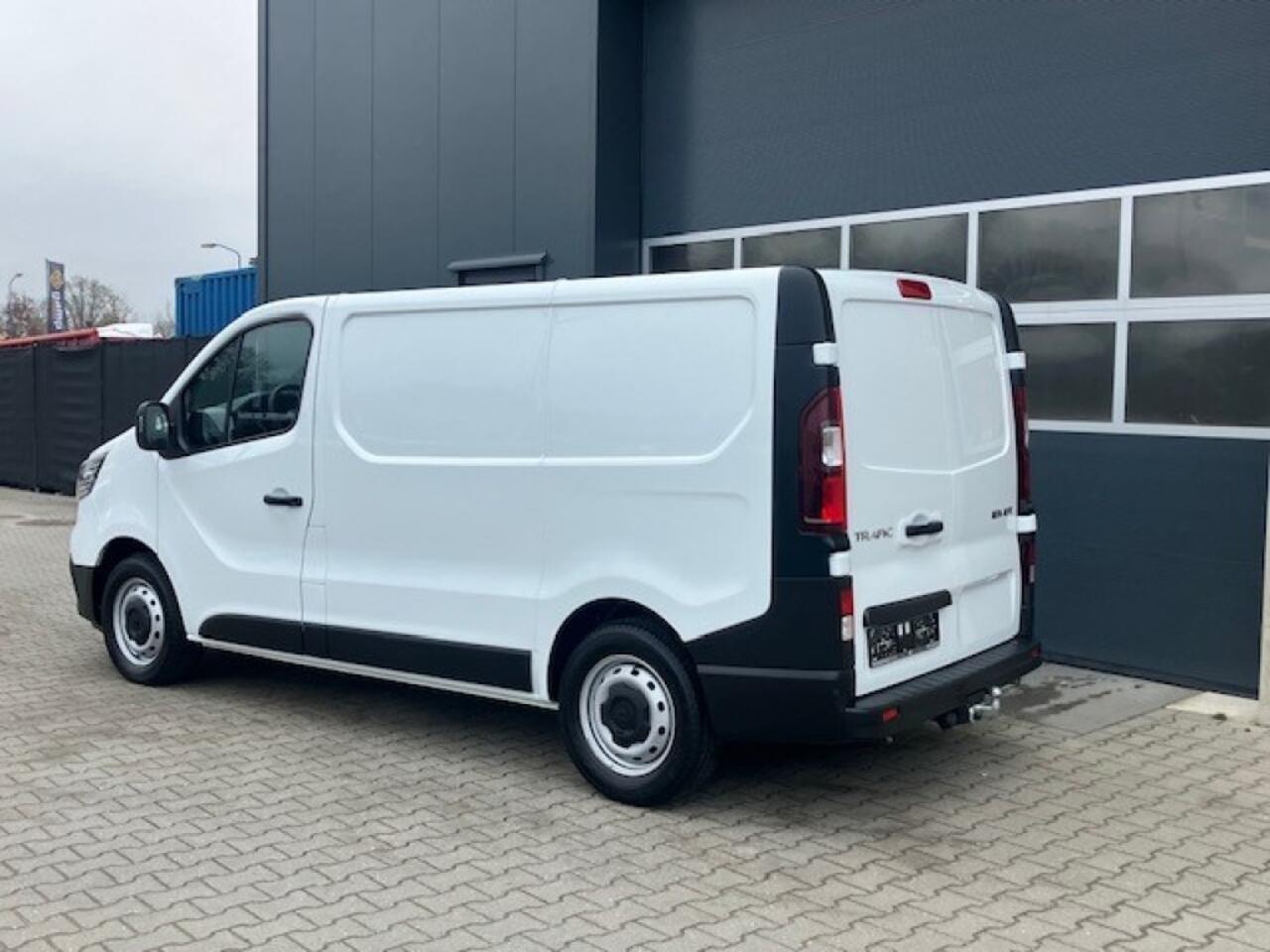 Renault TRAFIC 2.0 D 130pk L1H1 - sensoren - trekhaak - keyless