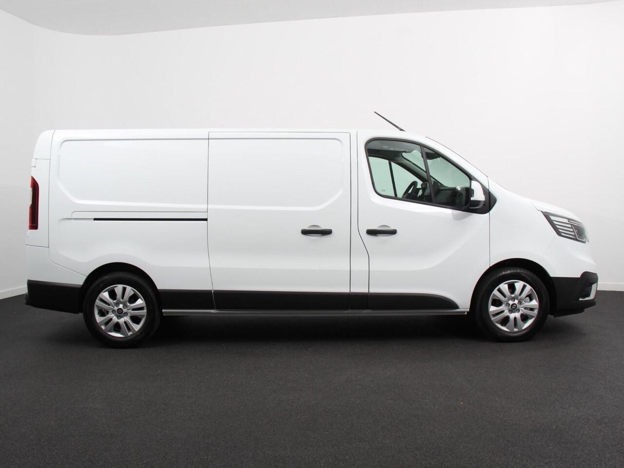 Renault TRAFIC 2.0 Blue dC1 150PK T30 L2H1 Advance Automaat Navigatie | Airco | Lichtmetalen velgen | Betimmering | Trekhaak | Camera | Parkeer sensoren | Dab