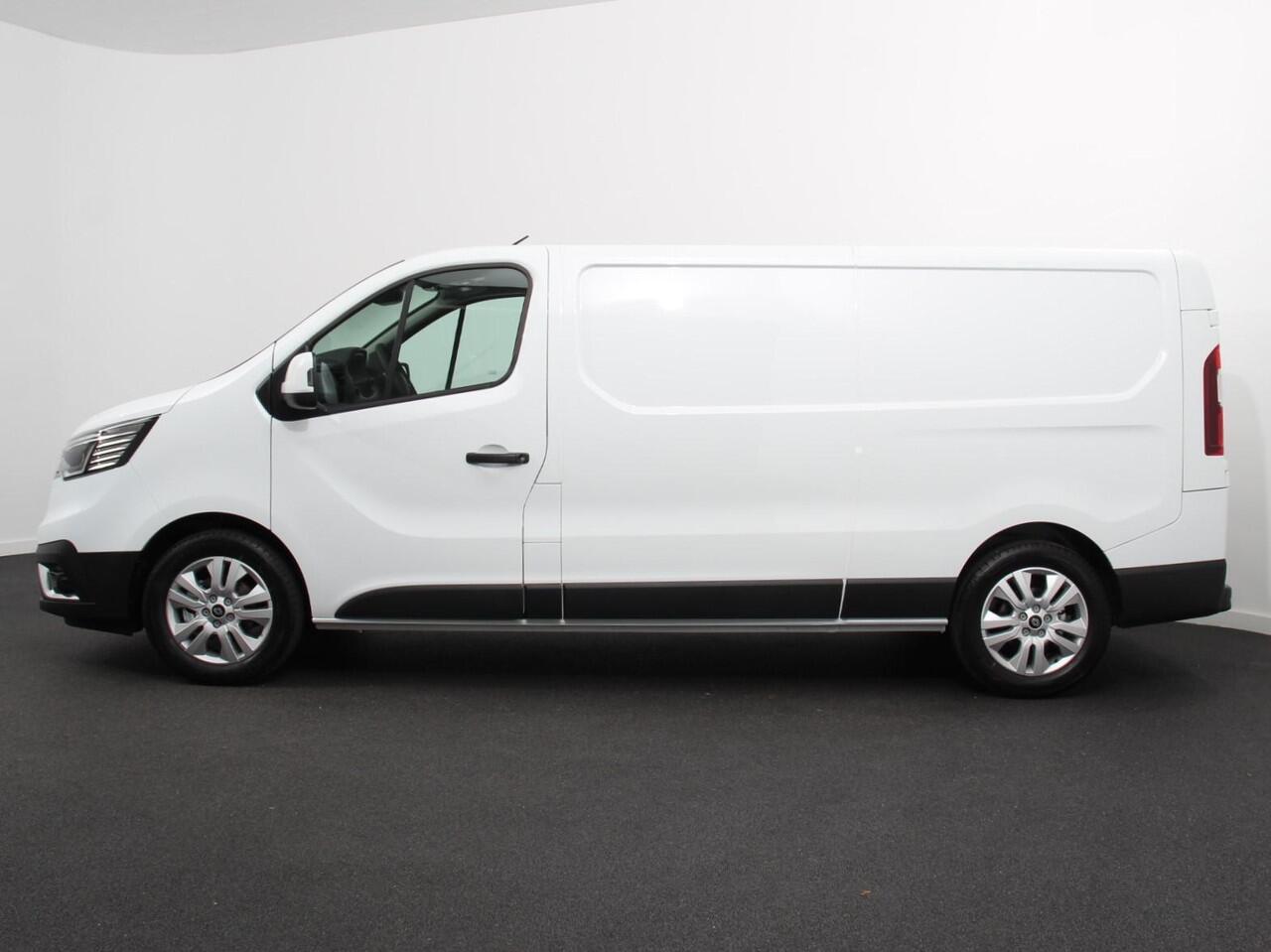 Renault TRAFIC 2.0 Blue dC1 150PK T30 L2H1 Advance Automaat Navigatie | Airco | Lichtmetalen velgen | Betimmering | Trekhaak | Camera | Parkeer sensoren | Dab