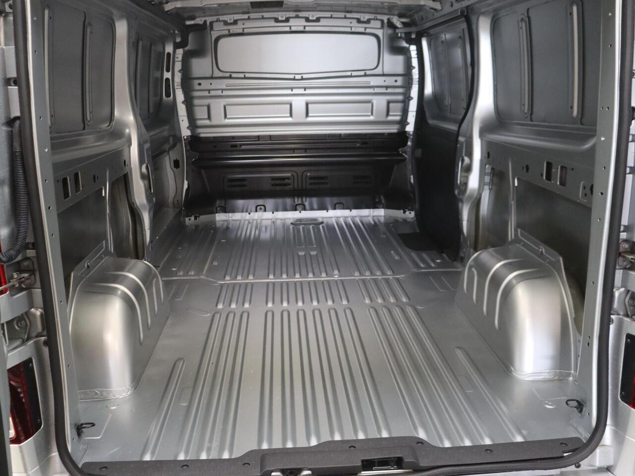 Renault TRAFIC E-Tech T29 L2H1 Advance 52 kWh | NIEUW ! | Navigatie | Carplay | Cruise Control & Snelheidbegrenzer | FULL LED verlichting |