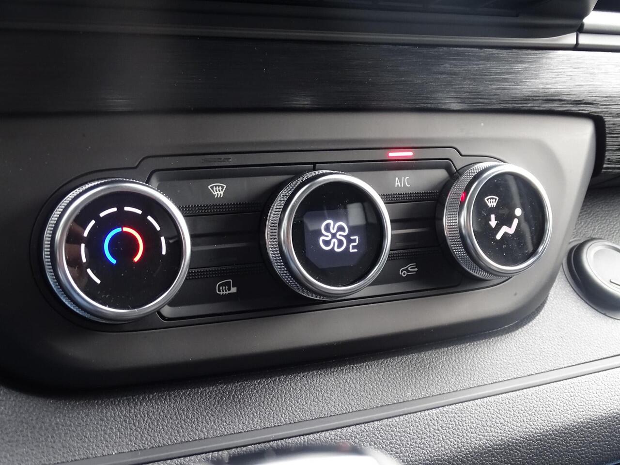 Renault TRAFIC E-Tech T29 L2H1 Advance 52 kWh DC 50kW snellader / Camera achter / Blind Spot Warning