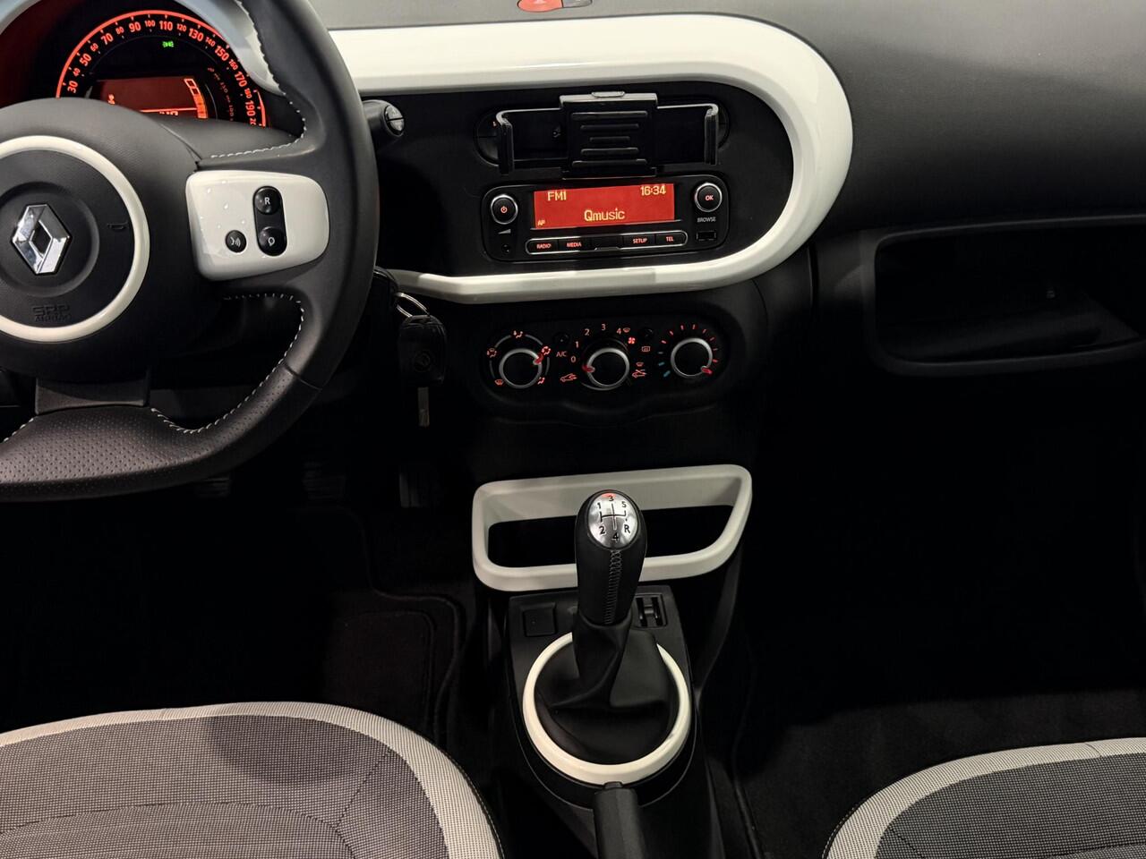 Renault TWINGO 1.0 SCe 70 Limited | Airco | Radio-USB | Bluetooth | Parkeersensoren | Lichtmetalen velgen 15" | 1e eigenaar + dealer onderhouden!