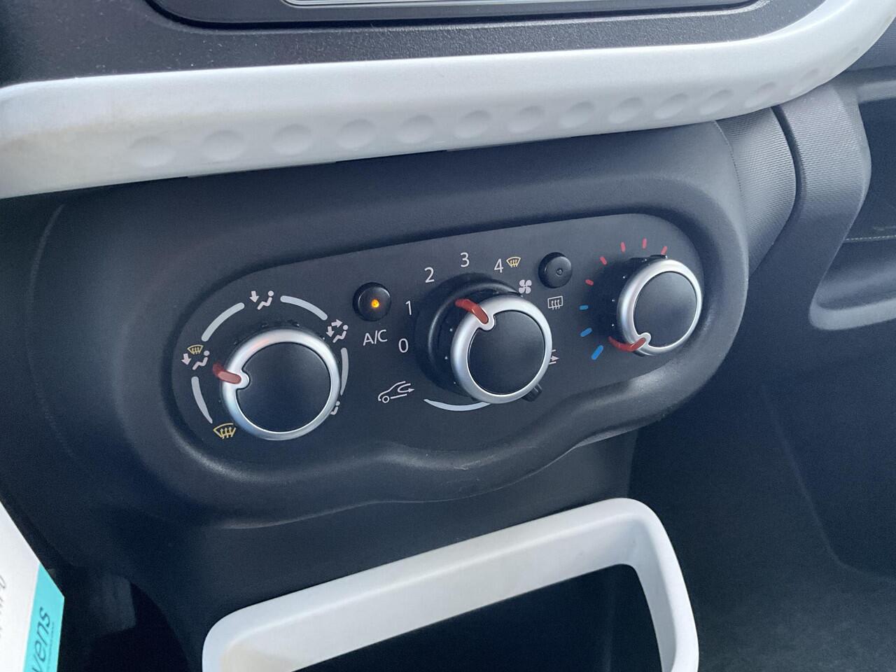 Renault TWINGO 1.0 SCe Collection