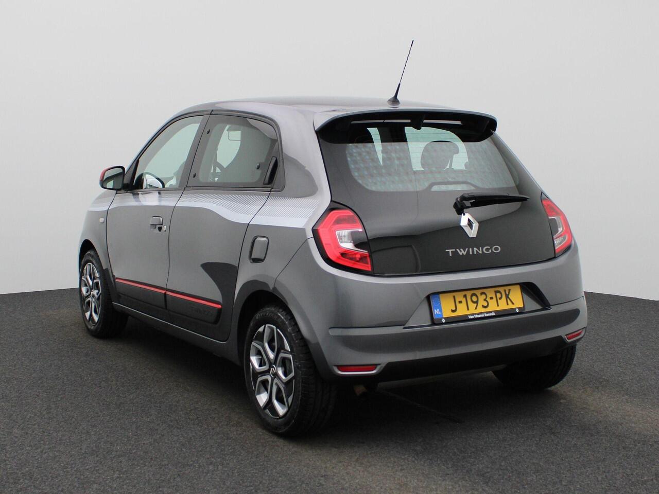 Renault TWINGO 1.0 SCe Collection | Exterieurpakket 'Rouge' | LED-Dagrijverlichting | Automatische Verlichting | Airconditioning | R&GO Radio | Bluetooth | LED-Dagrijverlichting | Elektrisch Verstelbare Spiegels | Snelheidsbegrenzer