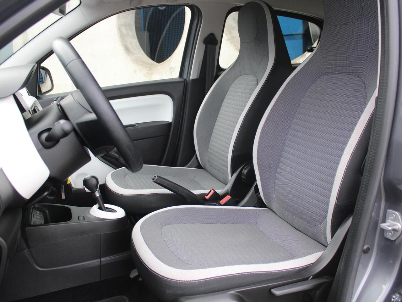 Renault TWINGO Z.E. R80 Collection | SOH 92,7 % | NAVIGATIE |