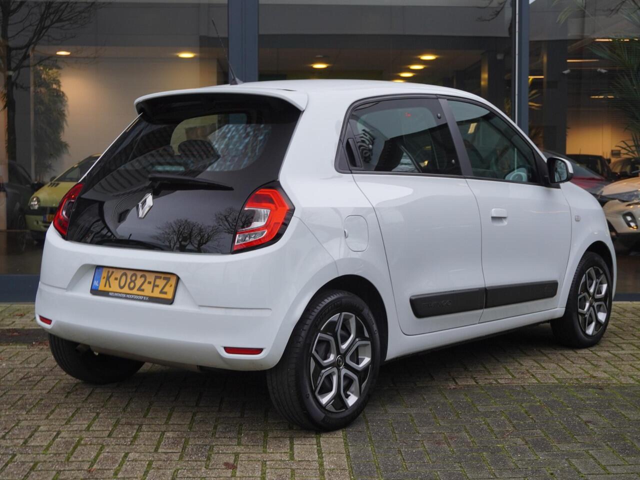 Renault TWINGO SCe 75 Collection / 55.000KM / DEALER ONDERHOUDEN / CRUISE / AIRCO / LED DAGRIJVERLICHTING / PRIV GLASS / REGEN SENSOR / BLUETOOTH / 15'' WIELEN