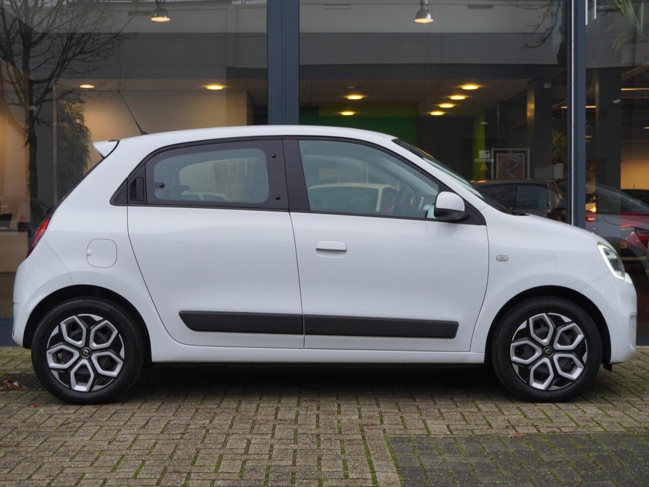 Renault TWINGO SCe 75 Collection / 55.000KM / DEALER ONDERHOUDEN / CRUISE / AIRCO / LED DAGRIJVERLICHTING / PRIV GLASS / REGEN SENSOR / BLUETOOTH / 15'' WIELEN