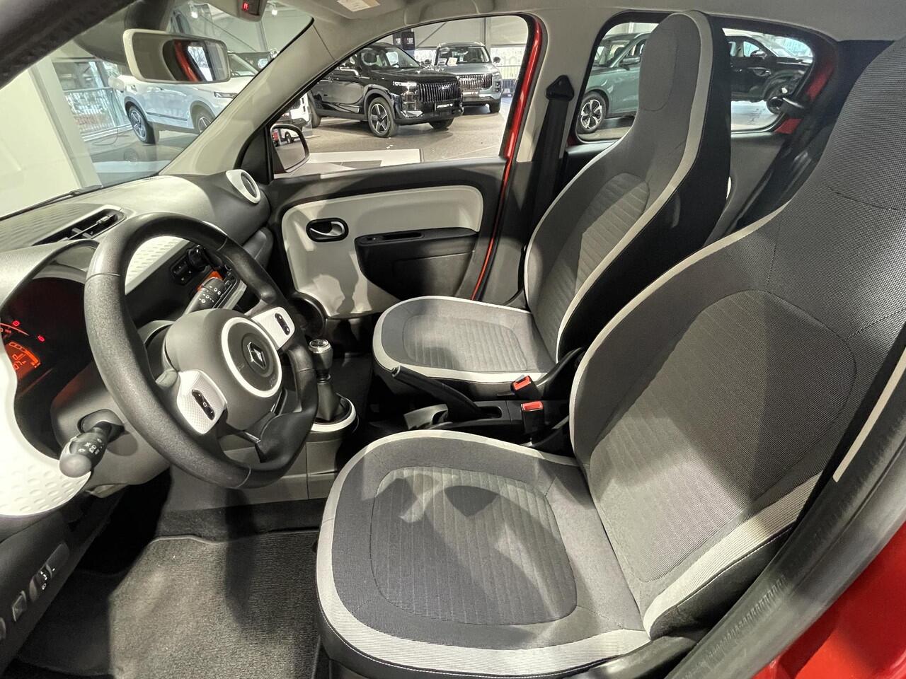 Renault TWINGO 1.0 SCe Collection | R&Go Navigatie | Airco | Bluetooth | DAB+ |