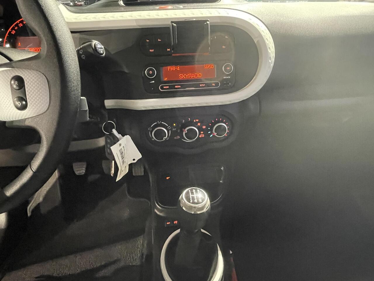 Renault TWINGO 1.0 SCe Collection | R&Go Navigatie | Airco | Bluetooth | DAB+ |