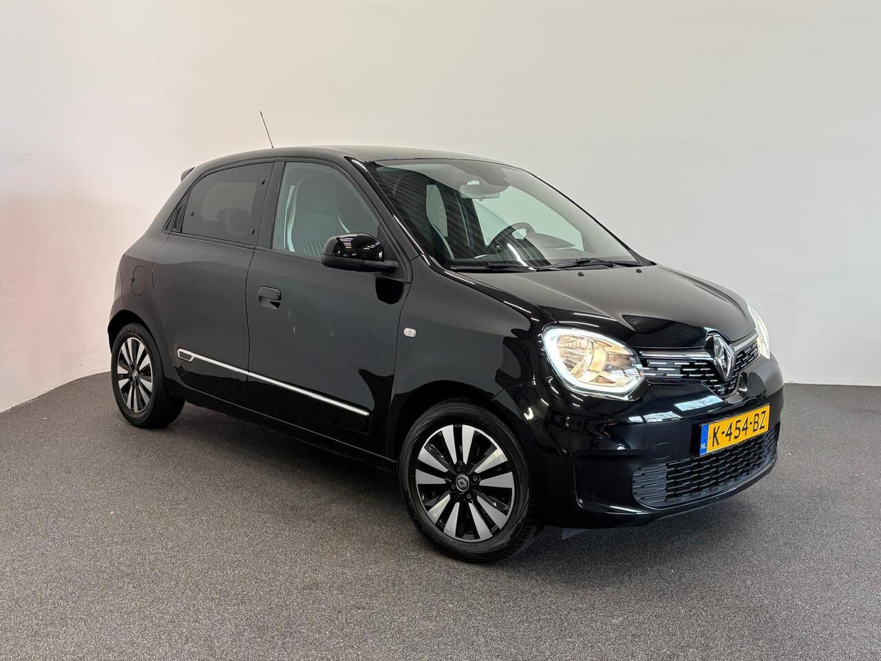 Renault TWINGO 1.0 SCe Intens Navigatie Apple Carplay/Android Auto Parkeersensoren achter Cruise Control Climate Control Half leder Lichtmetalen velgen