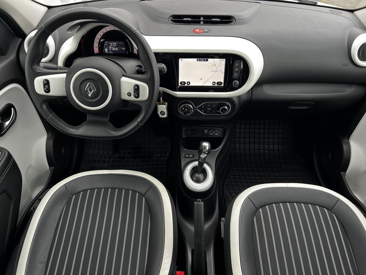 Renault TWINGO Z.E. R80 Intens Automaat / Dealer onderhouden / Accu SoH 95,46 % / Navigatie / Apple Carplay Android / Drie fase laden / Stoelverwarming /