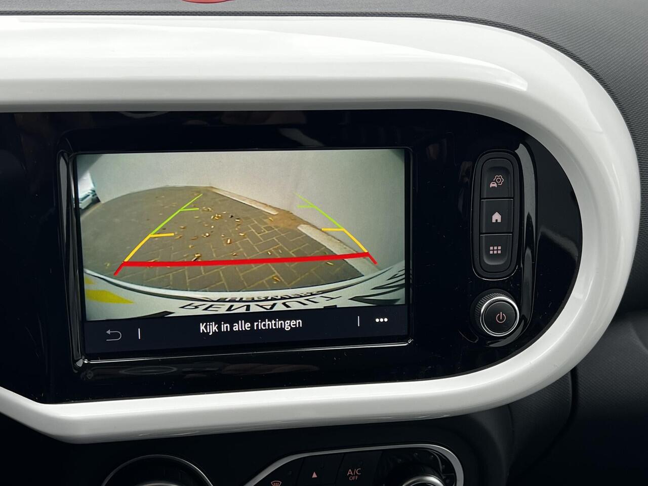 Renault TWINGO Z.E. R80 Intens Automaat / Dealer onderhouden / Accu SoH 95,46 % / Navigatie / Apple Carplay/Android auto / Drie fase laden / Stoelverwarming /