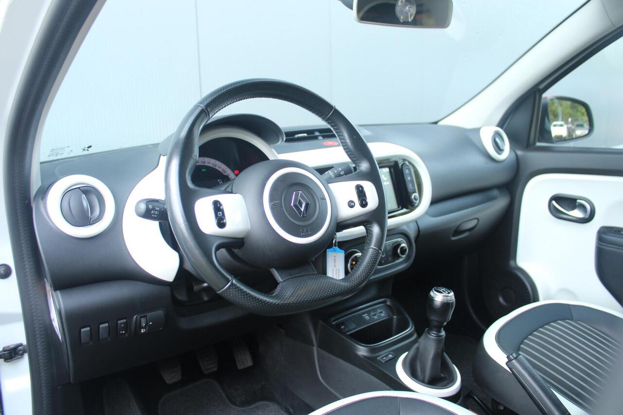 Renault TWINGO 1.0 SCe 65pk Intens | Apple Carplay | Cruise control | DAB | Parkeersensoren