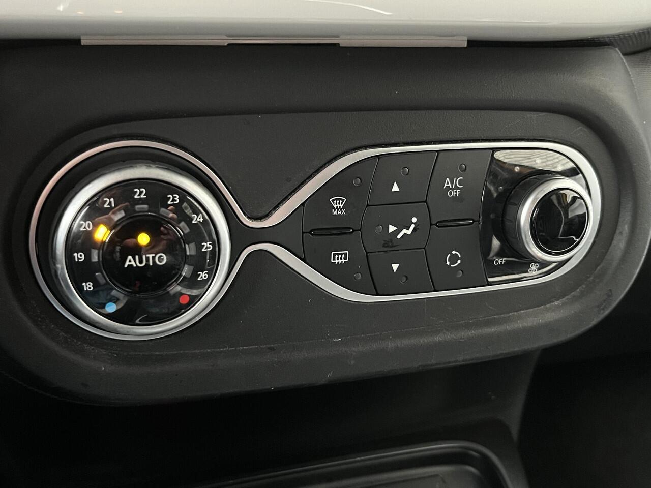 Renault TWINGO 1.0 SCe Intens | Apple CarPlay / Android Auto | Dealer Onderhouden | DAB+ | Cruise Control |