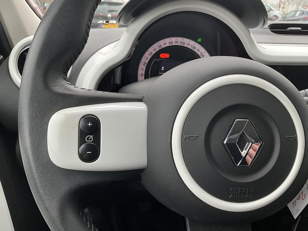 Renault TWINGO 1.0 SCe Intens