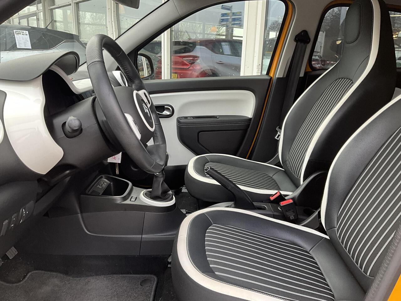 Renault TWINGO 1.0 SCe Intens