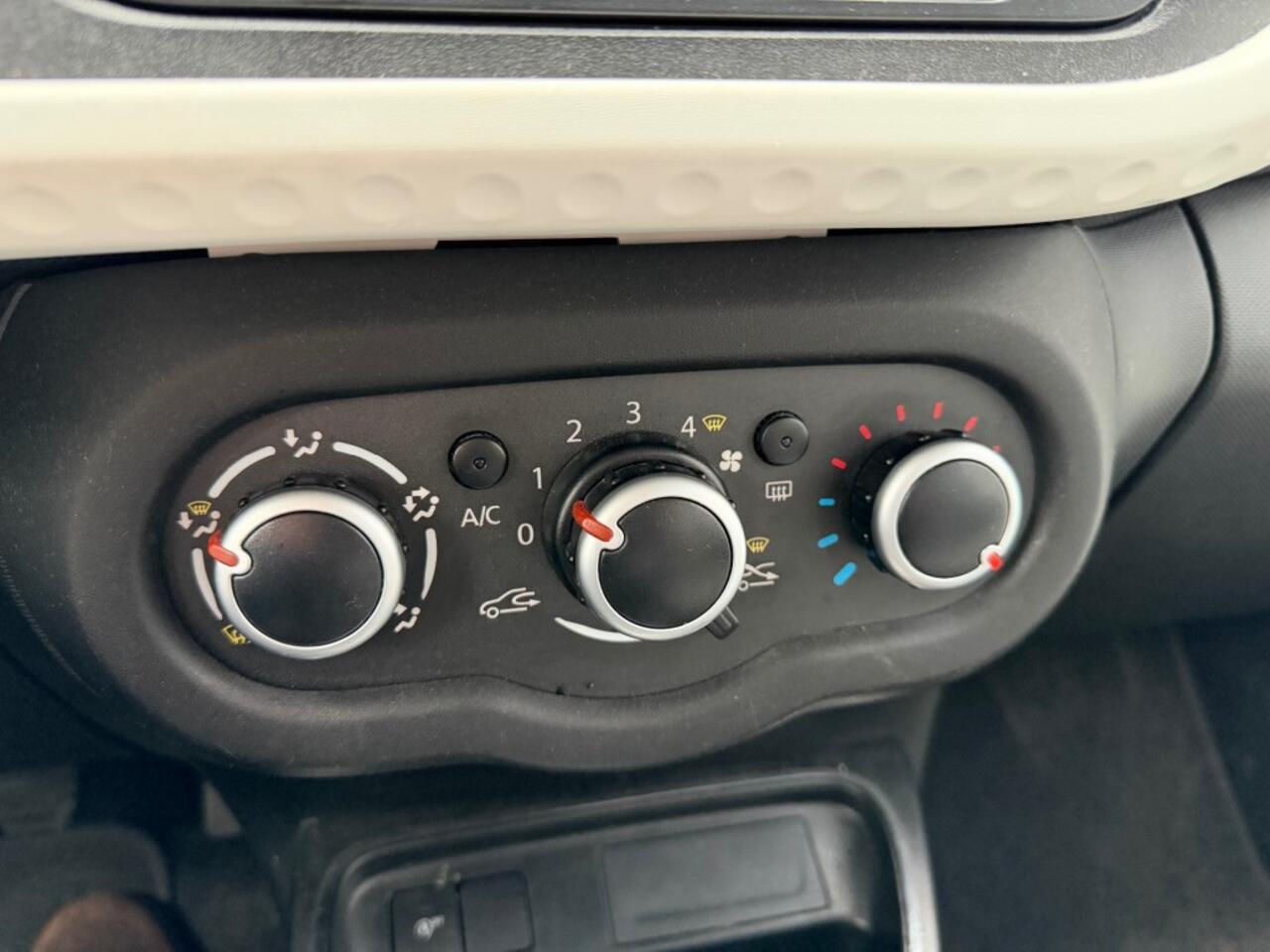 Renault TWINGO 1.0 SCe Collection 5-Deurs Led Airco bj2021