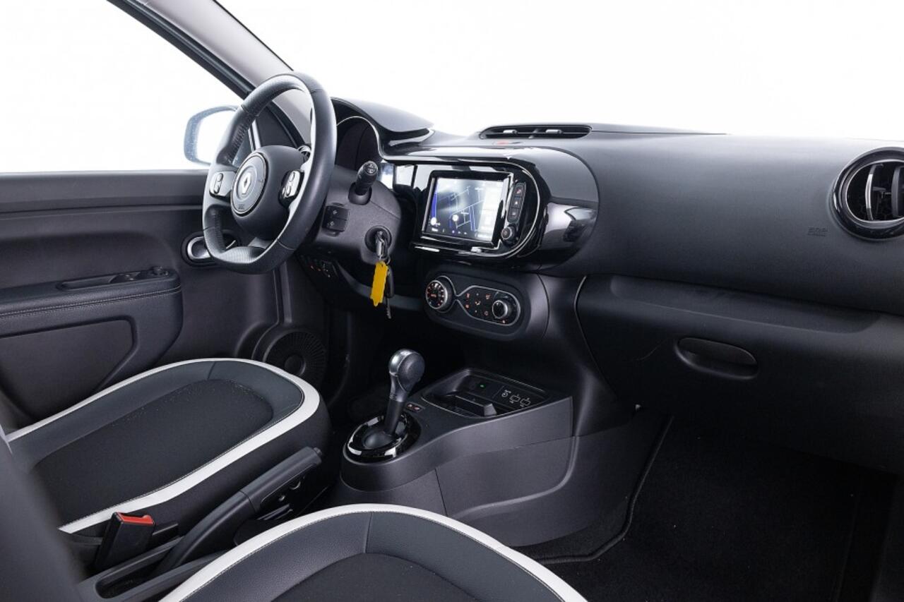 Renault TWINGO Z.E. R80 Urban Night | SOH 94% | CARPLAY | Half LEDER | NAVI | ECC | VELGEN | CAMERA