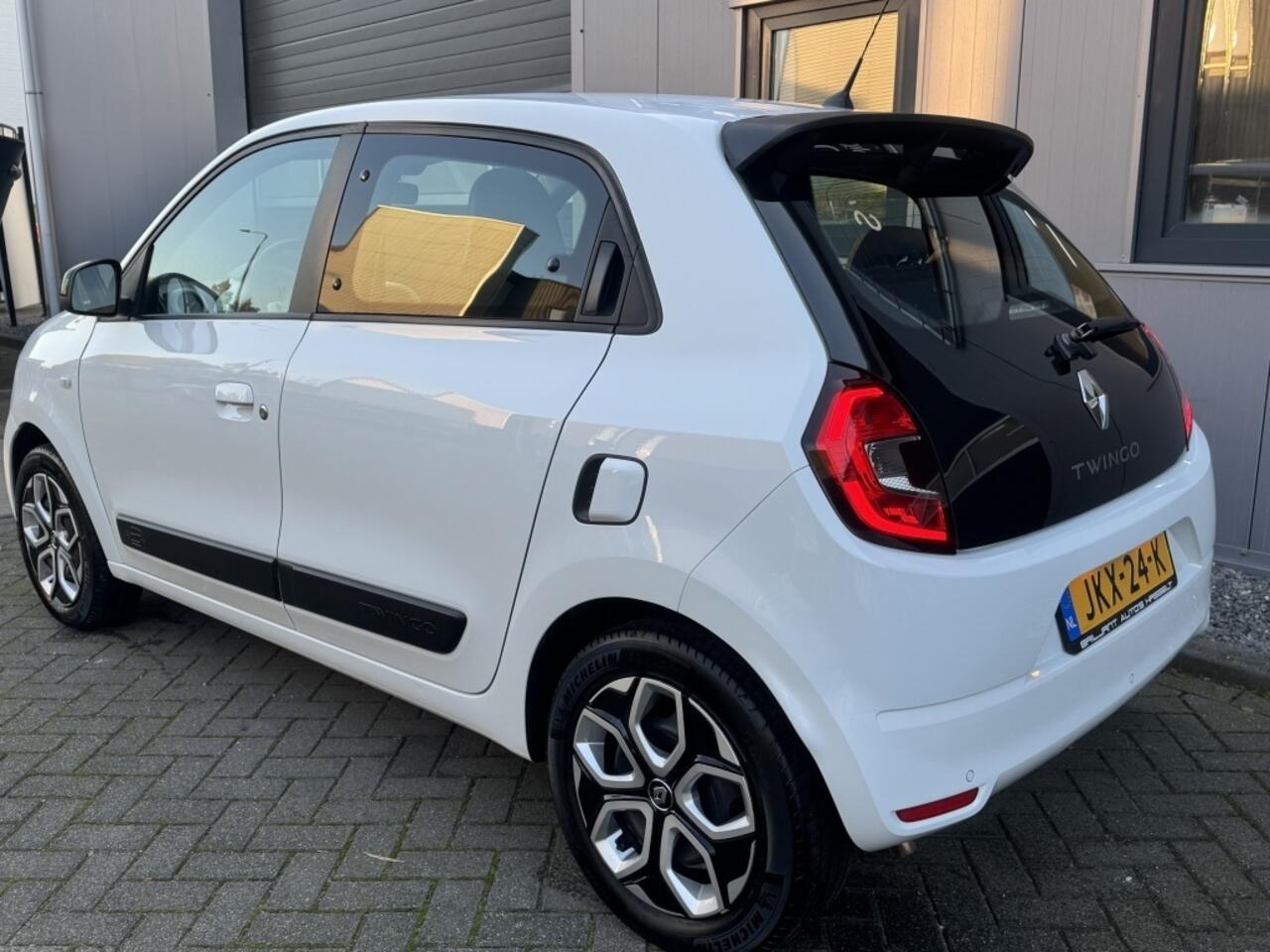 Renault TWINGO 1.0 SCe Intens