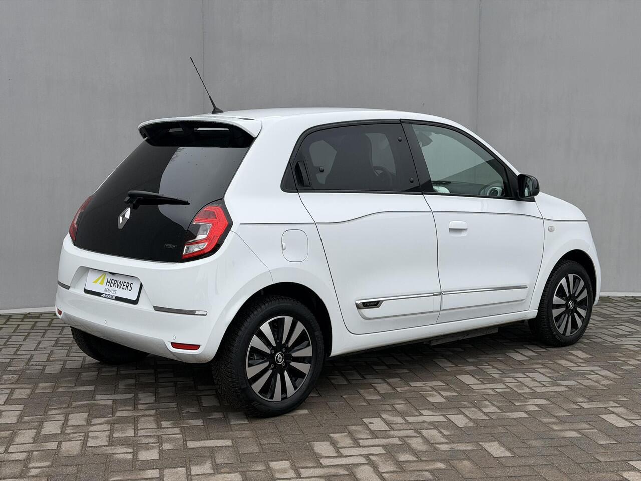 Renault TWINGO Z.E. R80 Intens / SOH 96% / Navigatie / Camera / All Season Banden / Cruise Control / Climate Control / Apple Carplay & Android Auto / Stoelverwarming / DAB / LED /