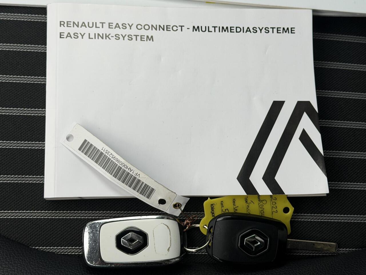 Renault TWINGO Z.E. R80 Intens / SOH 96% / Navigatie / Camera / All Season Banden / Cruise Control / Climate Control / Apple Carplay & Android Auto / Stoelverwarming / DAB / LED /