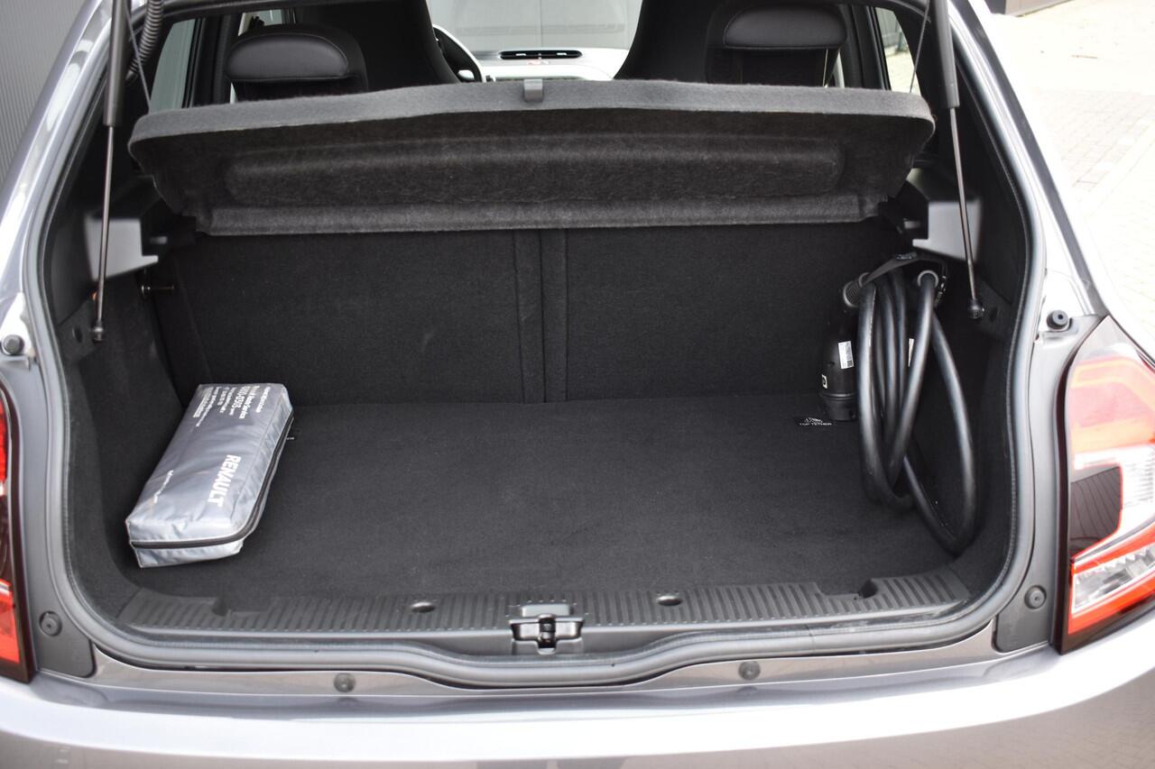 Renault TWINGO Z.E. R80 Intens APPLE CARPLAY EN ANDROID AUTO | 1E EIGENAAR | CLIMATE EN CRUISE CONTROL | LM VELGEN | REGEN EN LICHTSESNOR |