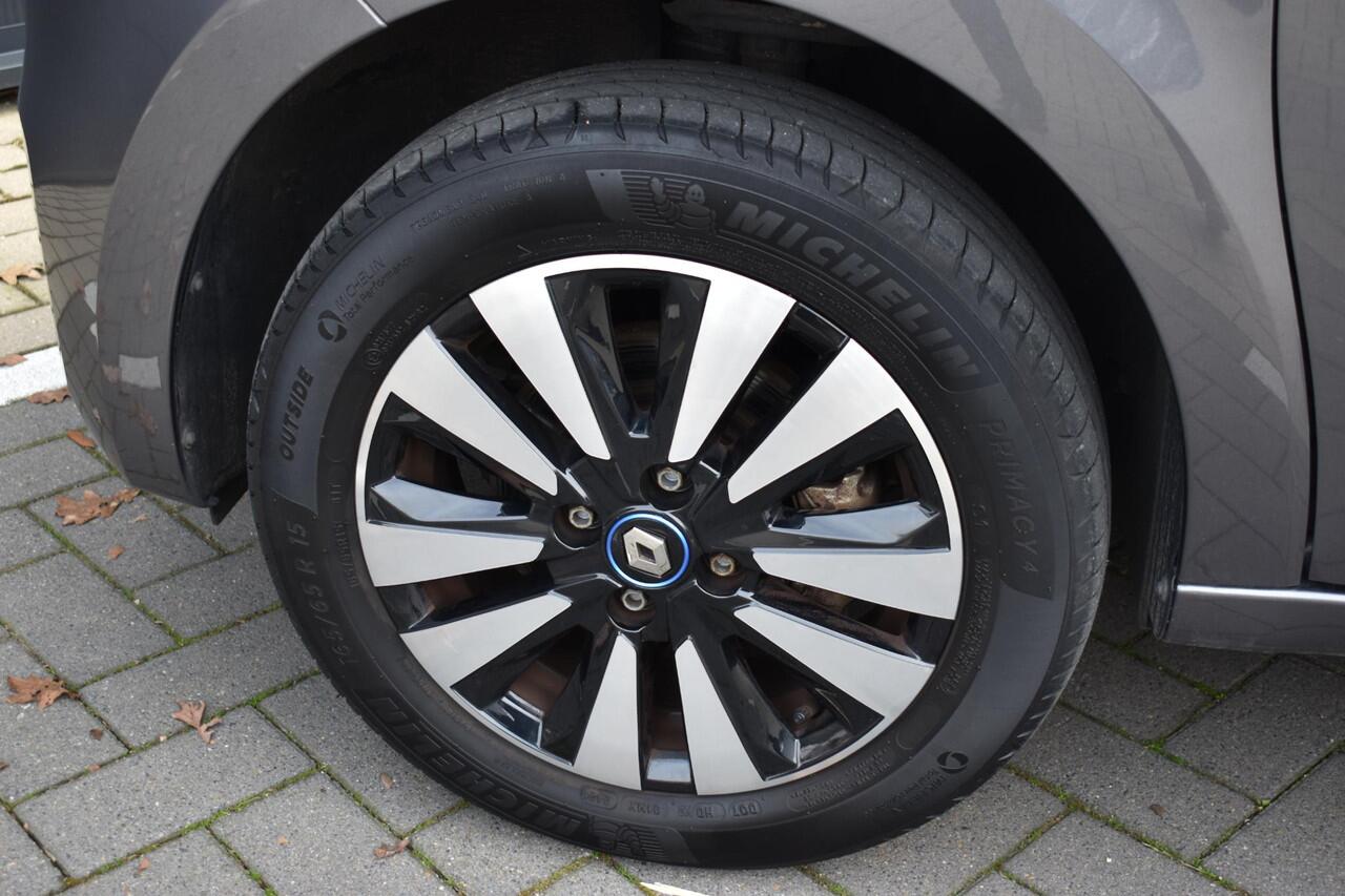 Renault TWINGO Z.E. R80 Intens APPLE CARPLAY EN ANDROID AUTO | 1E EIGENAAR | CLIMATE EN CRUISE CONTROL | LM VELGEN | REGEN EN LICHTSESNOR |