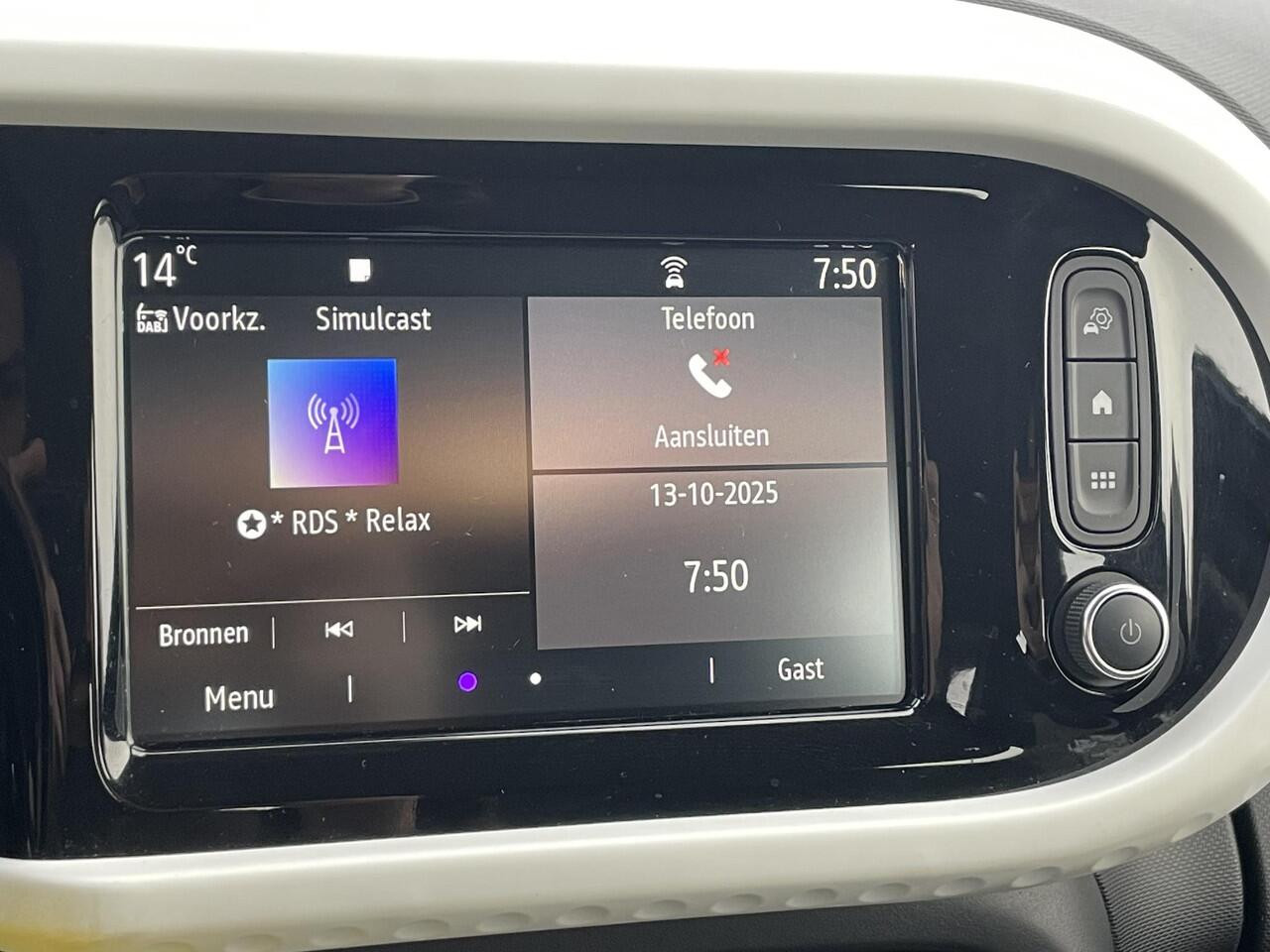 Renault TWINGO Z.E. R80 E-Tech Equilibre 22 kWh / SOH 96,41% / Dealer onderhouden / 3 Fase Laden / Apple Carplay & Android Auto / Climate Control / Speed Limiter / Bluetooth / DAB Radio /