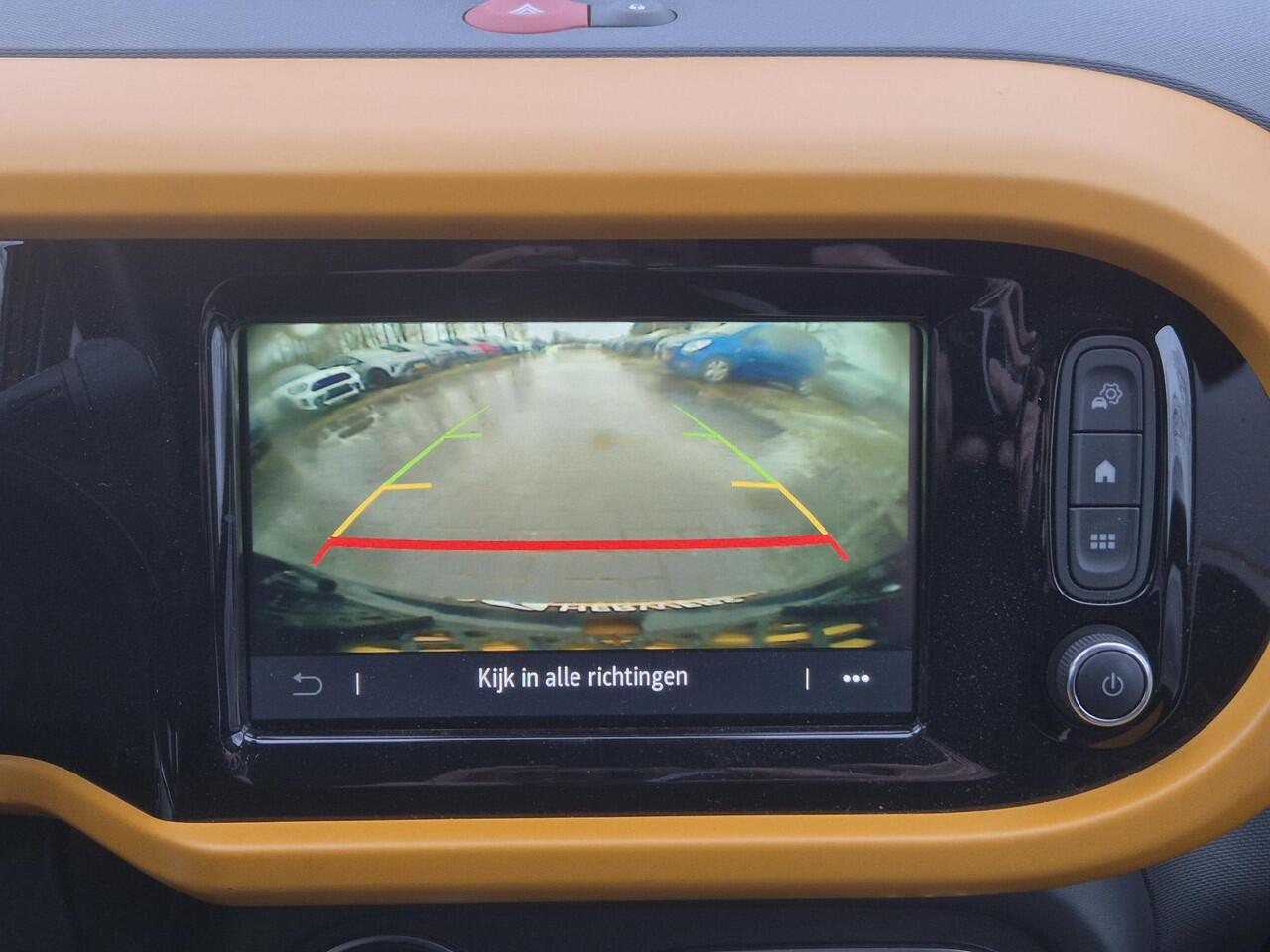 Renault TWINGO Z.E. R80 Série Limitée Vibes / Accu SOH 96,74% / 22kWh WLTP 186 km stad 261 km / Apple Carplay/Android Auto / Cruise control / Achteruitrijcamera / Climate control / Navigatie / Parkeersensoren achter / Lichtmetalen wielen 15" /