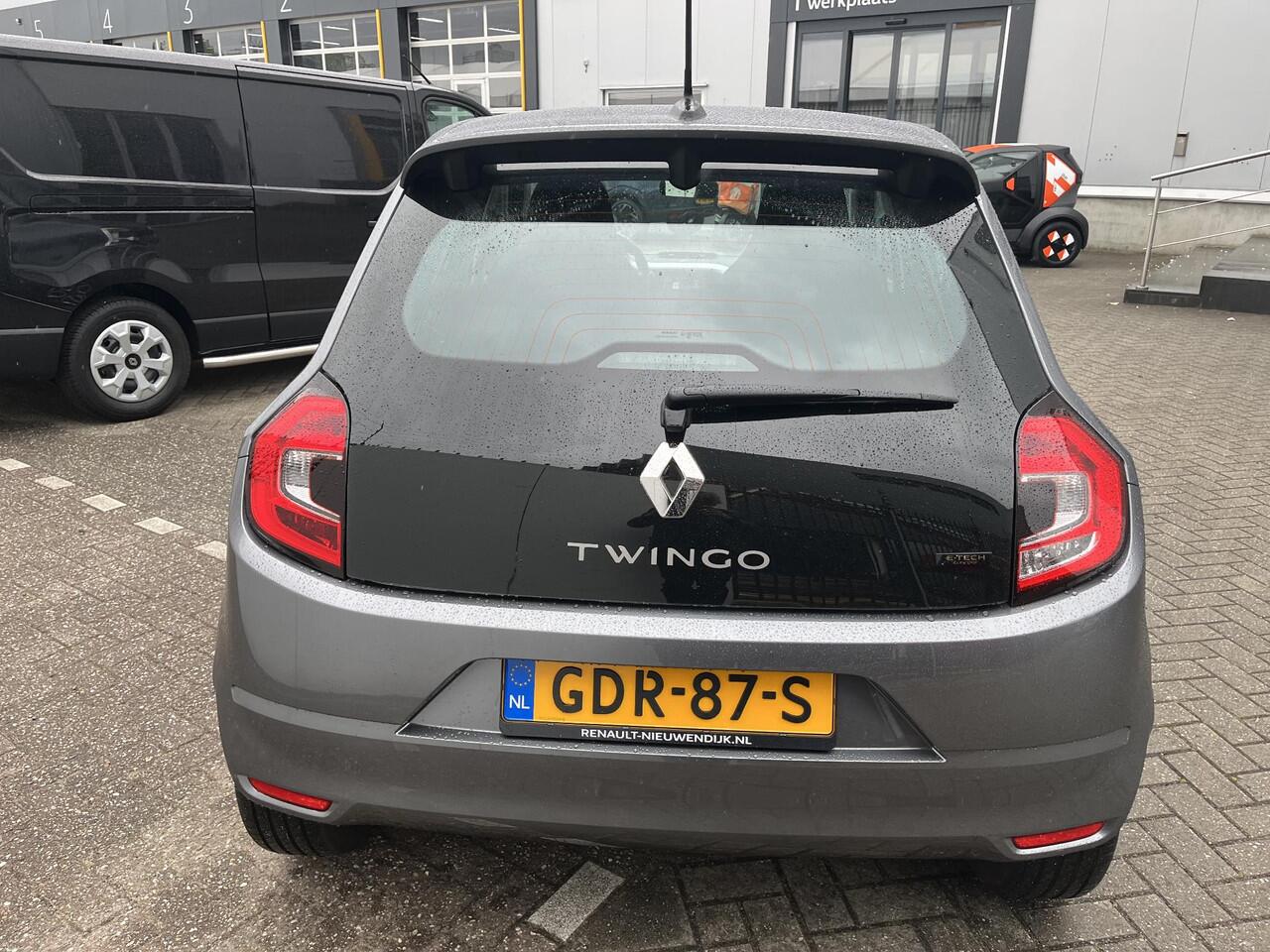 Renault TWINGO Z.E. R80 E-Tech Equilibre 22 kWh / Demo Zuidoost / vraag naar beschikbaarheid