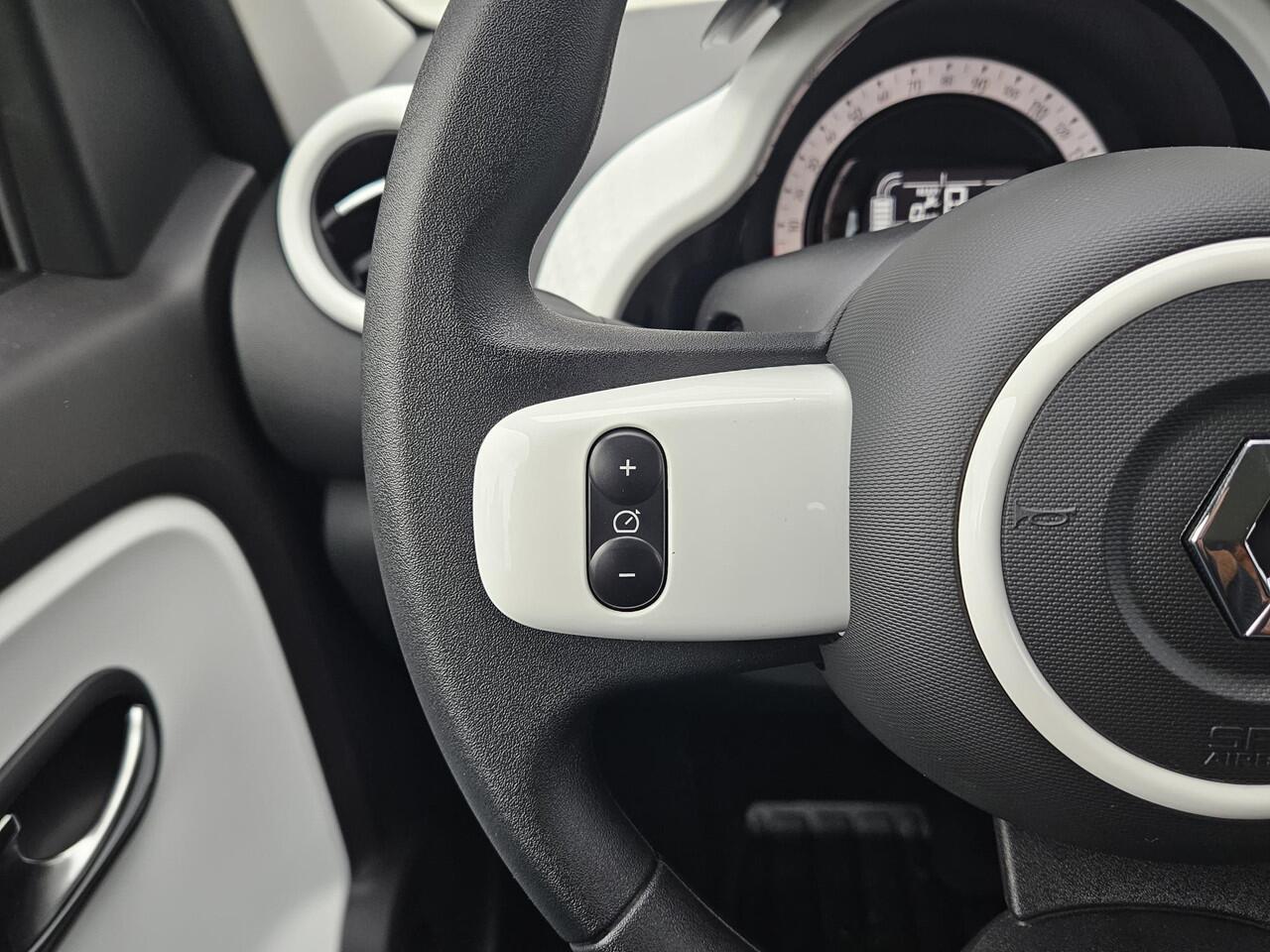 Renault TWINGO Z.E. R80 E-Tech Equilibre Automaat / Draadloos Apple Carplay & Android Auto / Airco / Navigatie /