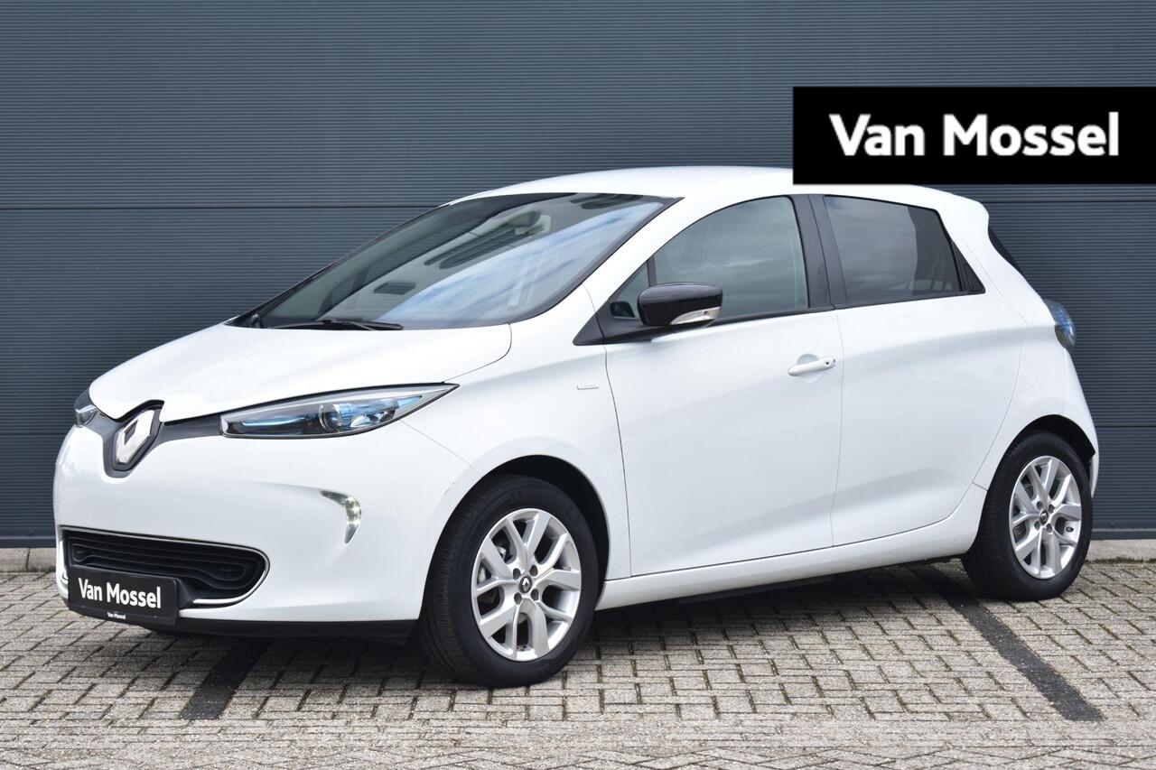 Renault ZOE R110 Limited 41 kWh 109pk | Huuraccu vanaf ¤ 64,- pm | Navigatie | Trekhaak | Parkeersensoren achter | Prijs is excl maandelijkse kosten huuraccu vanaf ¤64,- p.m.