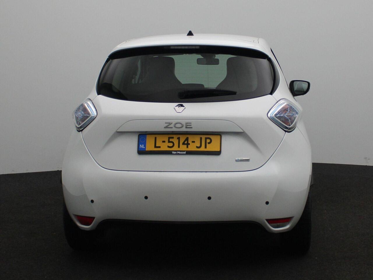 Renault ZOE R90 Life 41 kWh (ex Accu) Huuraccu vanaf ¤ 74,- pm | Automaat | Cruise Control | Climate Control | Parkeersensoren | R-Link navigatie | Metaalkleur |