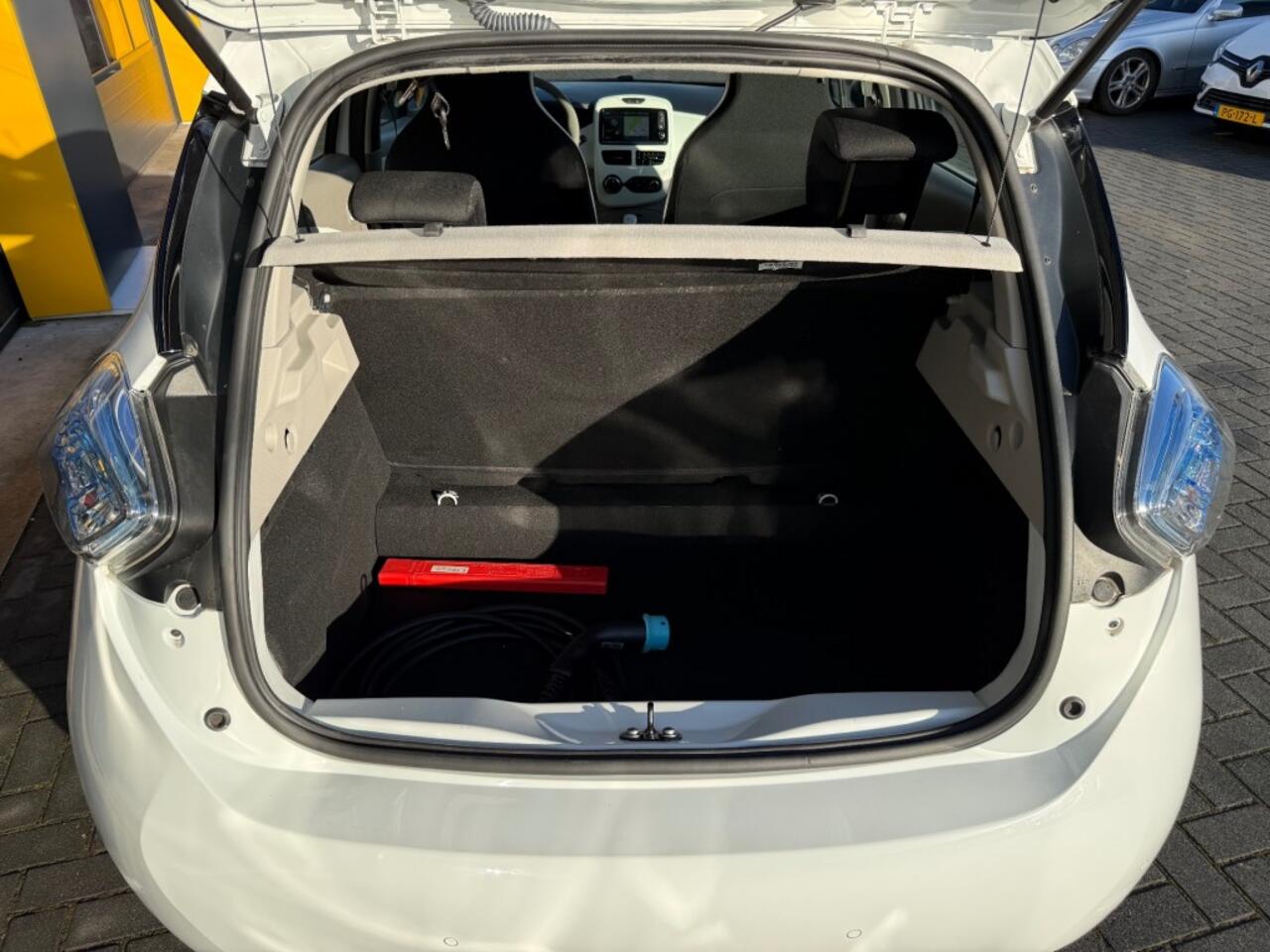 Renault ZOE R90 Life 41 kWh KOOP BATTERIJ SOH 91 % NAVI AIRCO