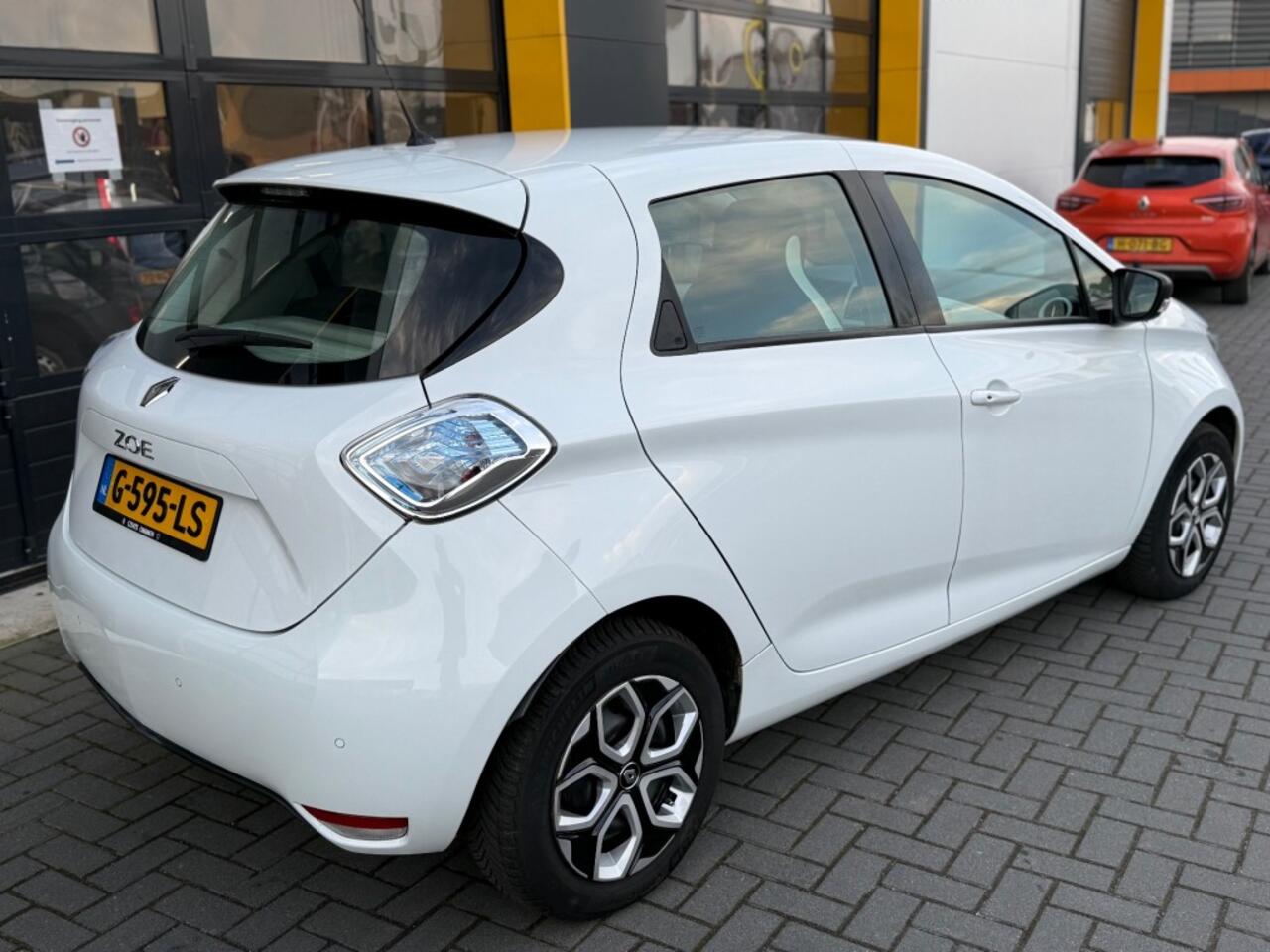 Renault ZOE R90 Life 41 kWh KOOP BATTERIJ SOH 90 % NAVI AIRCO