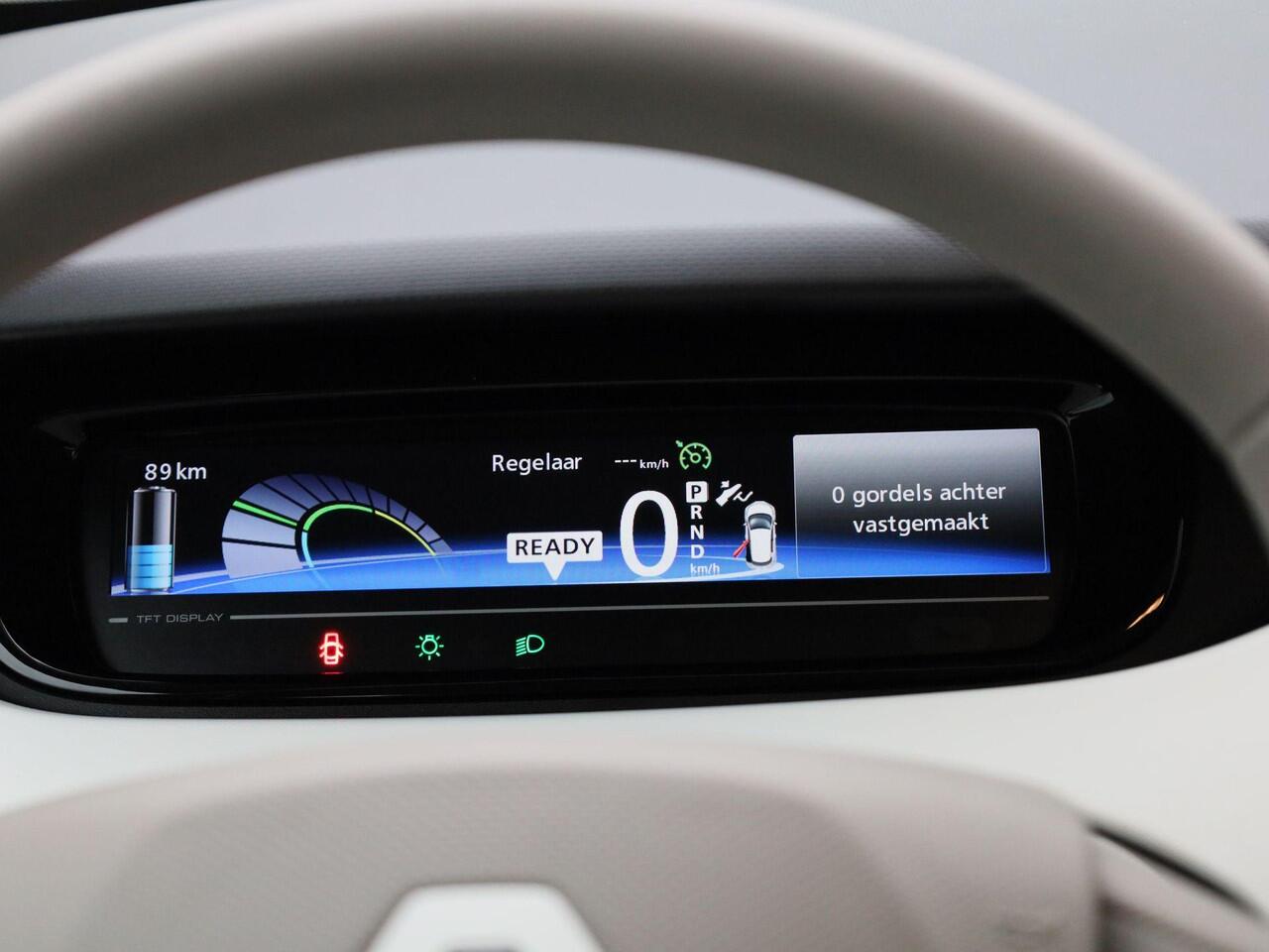 Renault ZOE R90 Pk Life 41 kWh Inclusief Koopaccu | Navigatie | Climate Control | Cruise Control | Apple Carplay/Android Auto | All Season Banden | Parkeersensoren | Interieur Voorverwarming |