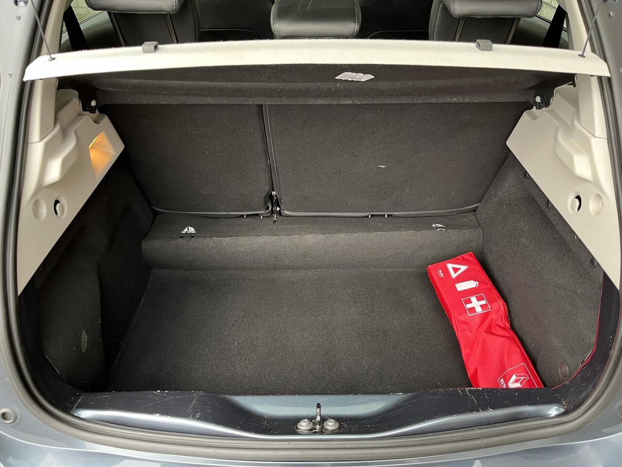 Renault ZOE R135 Intens 52 kWh | Batterijkoop | Navigatie | Apple CarPlay / Android Auto | Cruise Control |